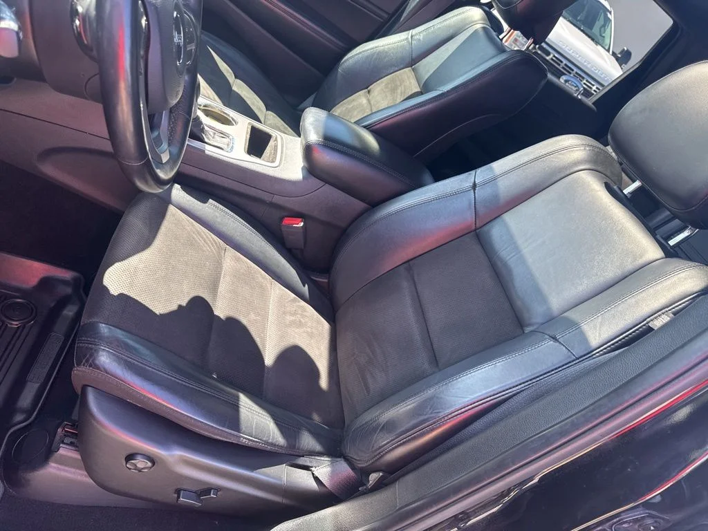 Certified Used 2019 Diamond Black Jeep Altitude image 14