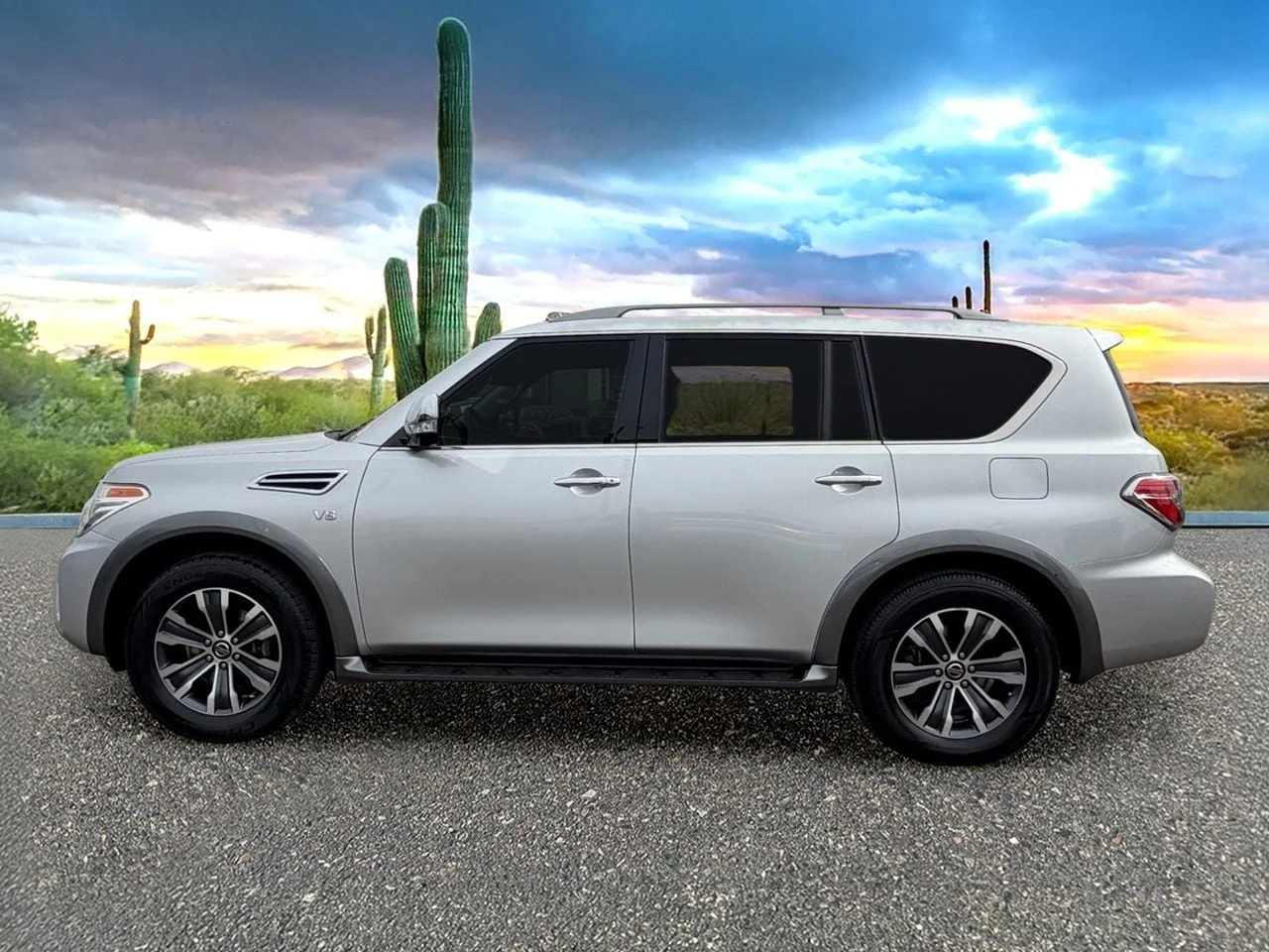 Used 2018 Brilliant Silver Nissan SL image 6