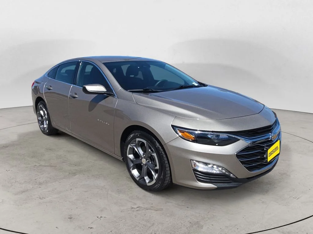 Used 2024 Gray Chevrolet LT image 7