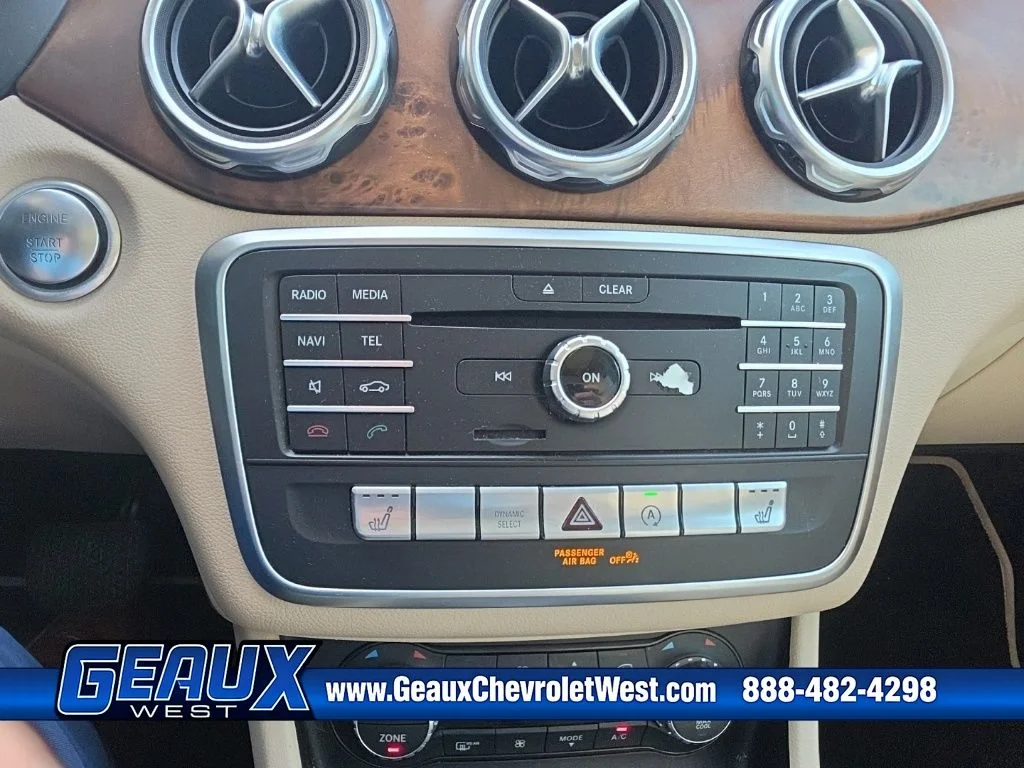 Used 2019 White Mercedes-Benz GLA 250 image 15