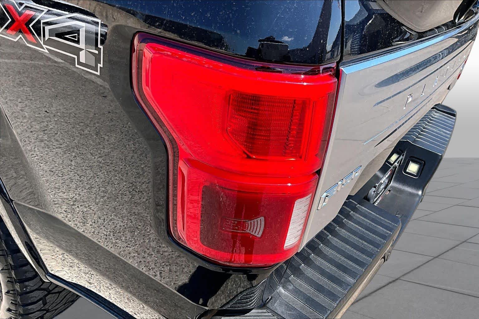 Used 2019 Agate Black Ford Platinum image 31