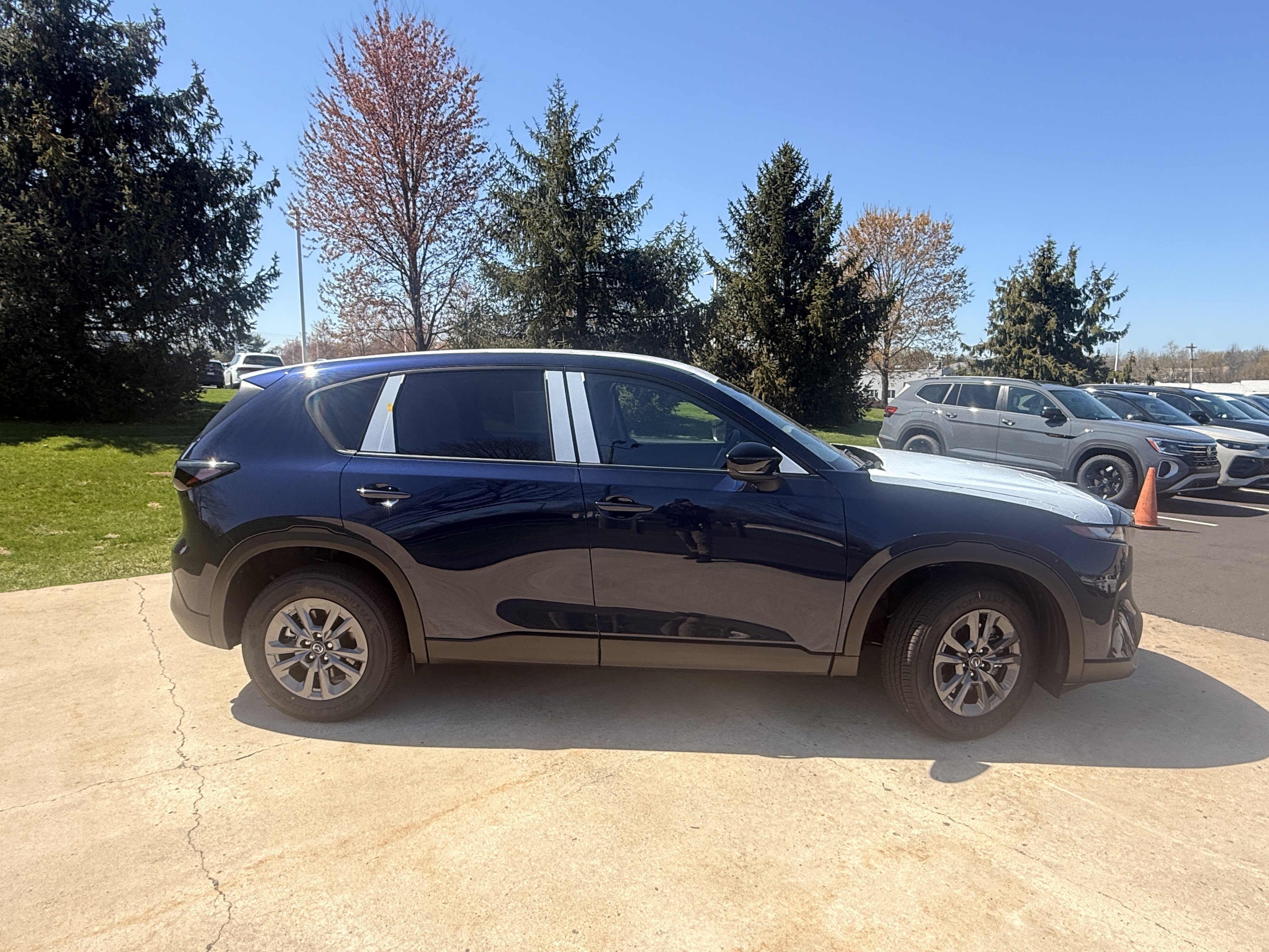 New 2026 Navy Blue Mica Mazda 2.5 S Select AWD image 12