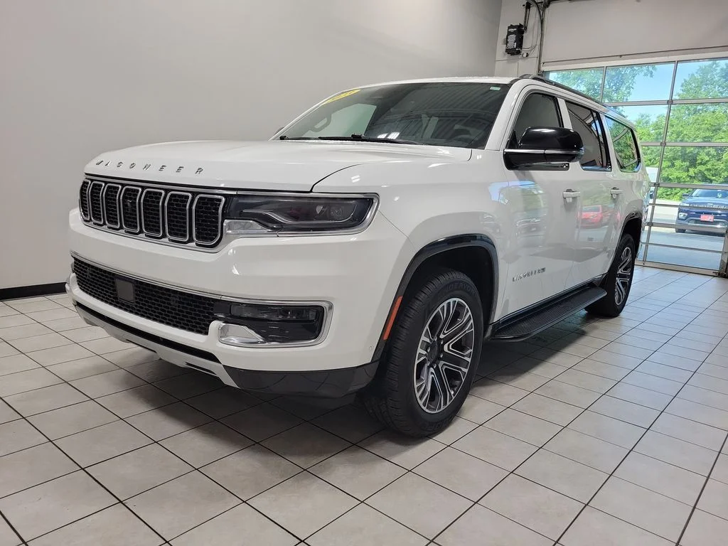 Used 2023 White Jeep Series II image 7