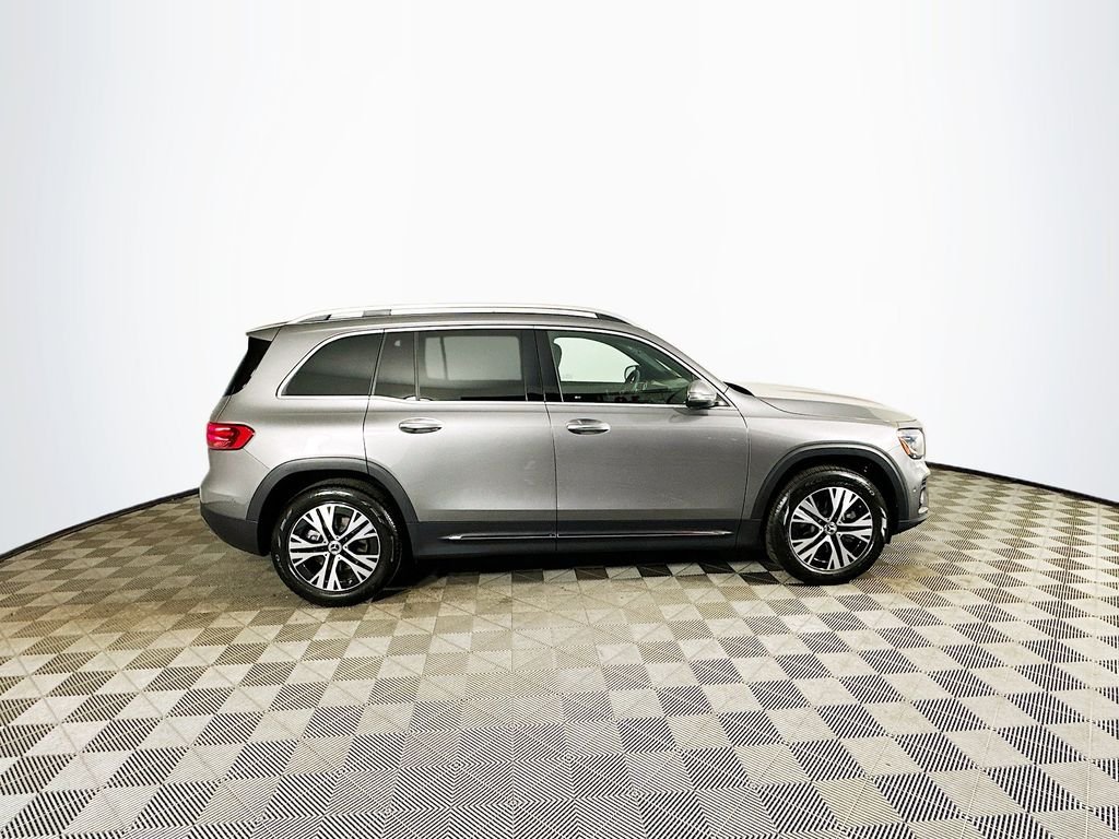 Used 2026 Gray Mercedes-Benz GLB 250 image 7