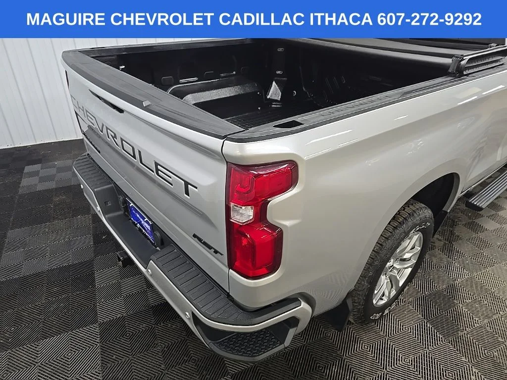 Used 2020 Silver Chevrolet RST image 11