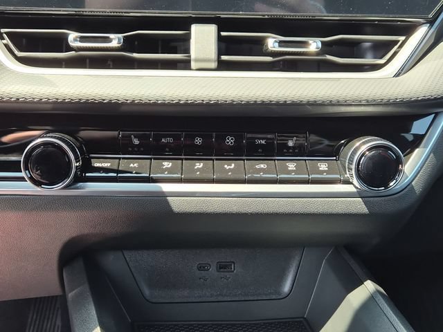 New 2027 Mosaic Black Metallic Chevrolet LT image 16