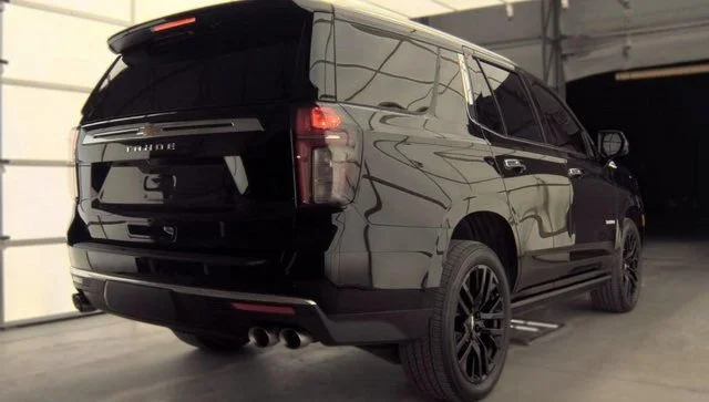 Used 2023 Black Chevrolet High Country image 3