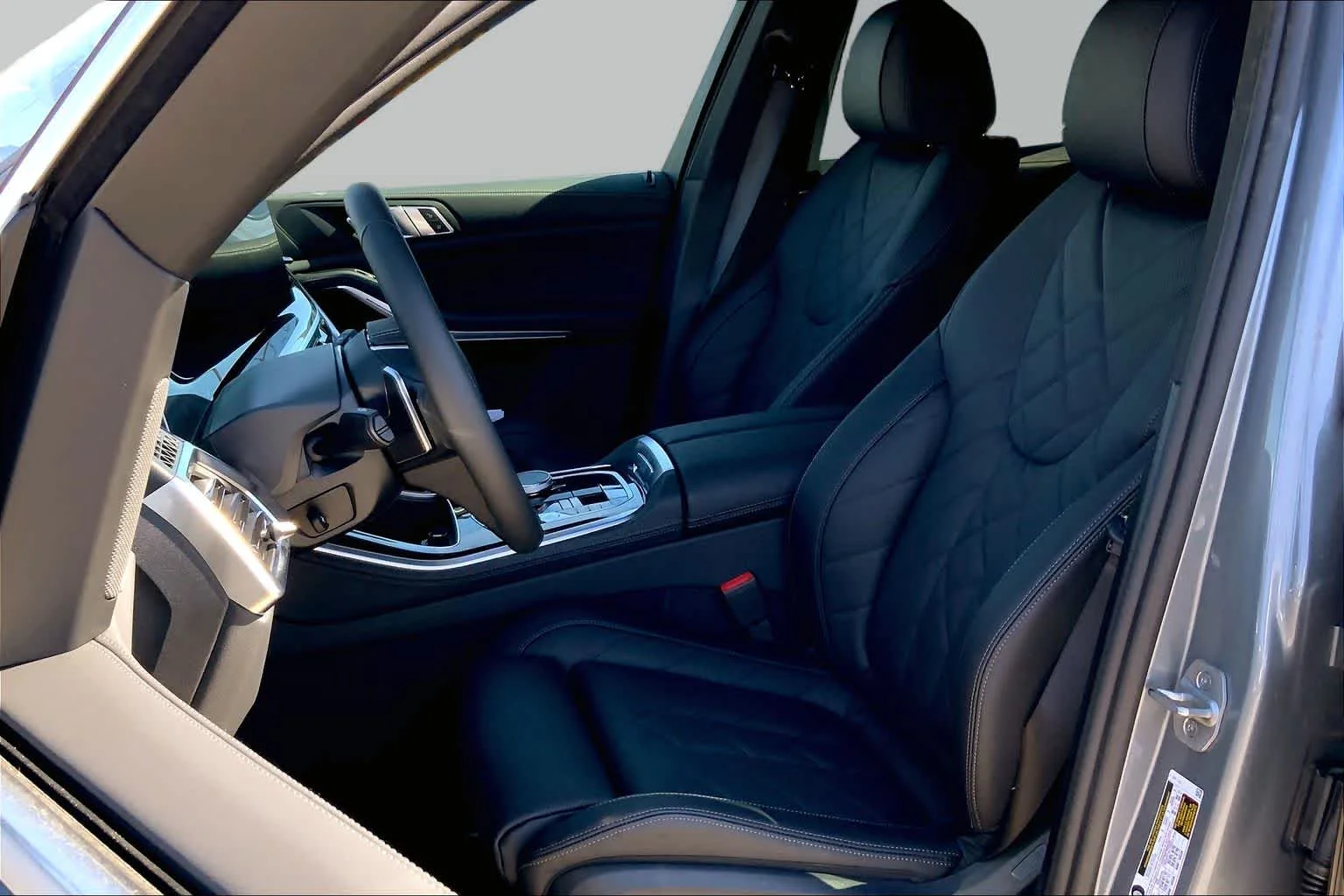 New 2026 Skyscraper Grey Metallic BMW xDrive40i image 9