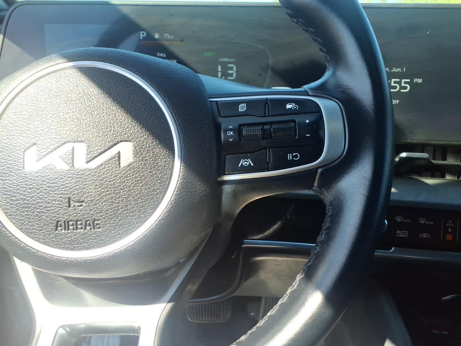 Used 2023 Vesta Blue Kia X-Line image 23