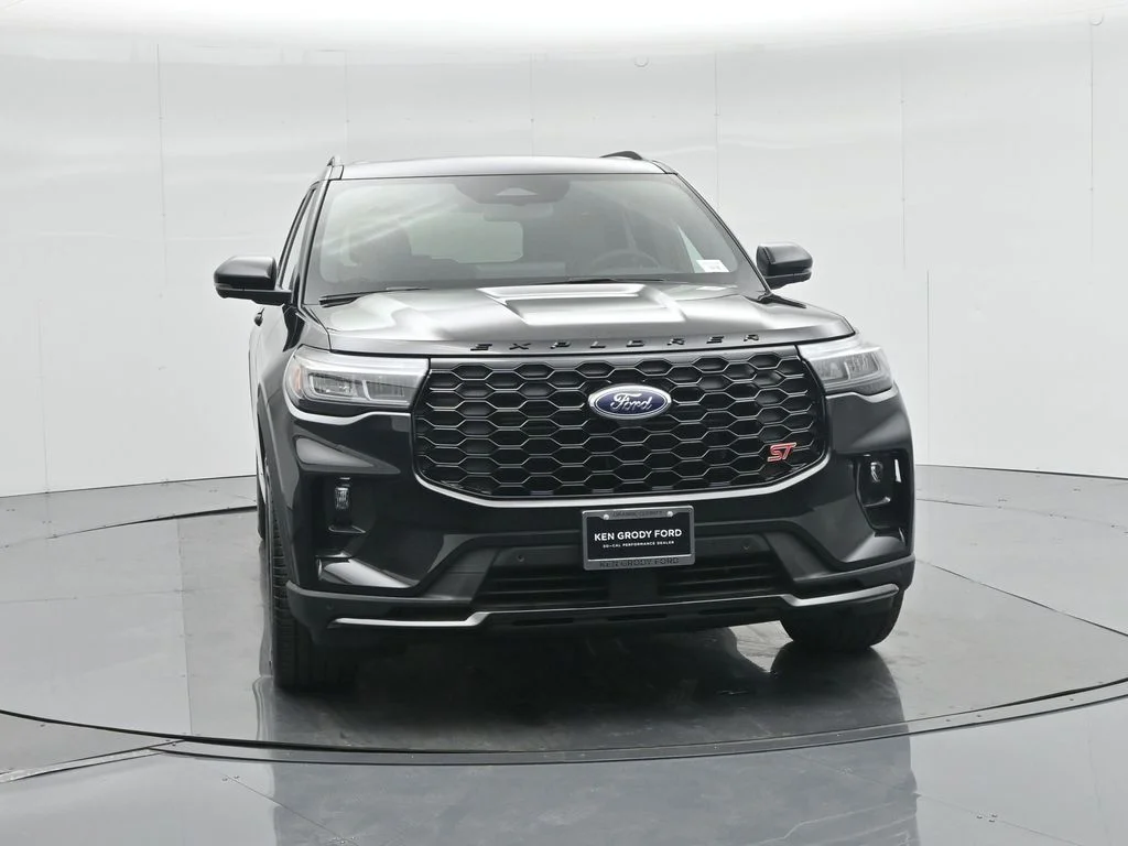 New 2026 Agate Black Metallic Ford ST image 38