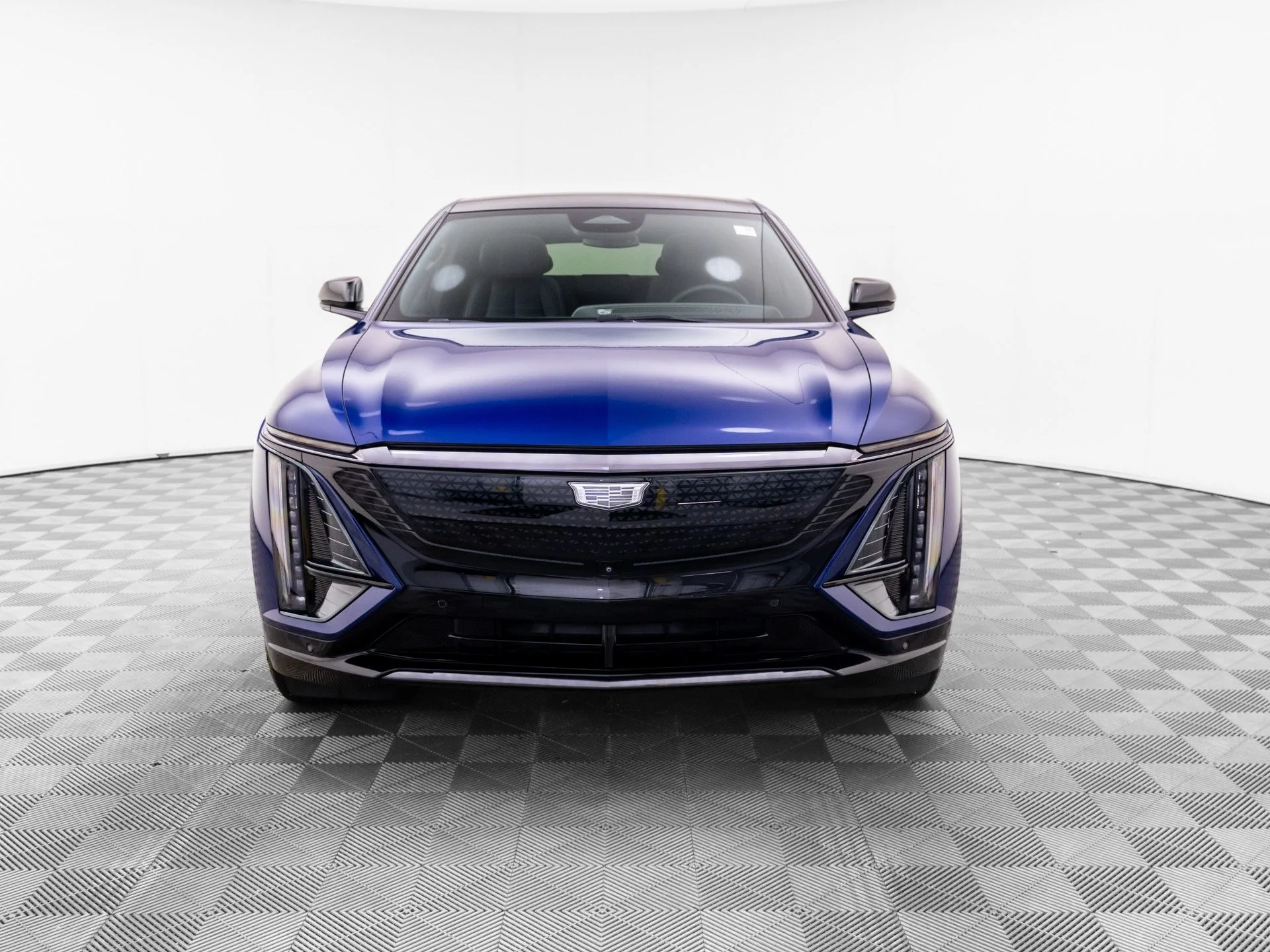 Used 2024 Blue Cadillac Sport 2 image 9