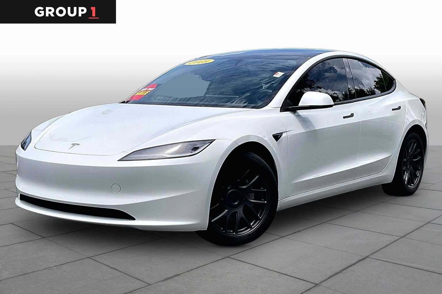 Pre-Owned 2025 Tesla Model 3 Long Range