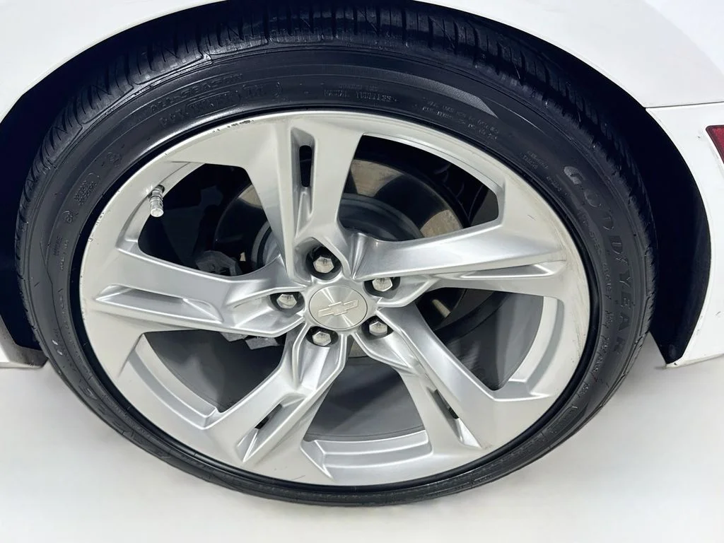 Used 2023 Summit White Chevrolet LT1 image 38