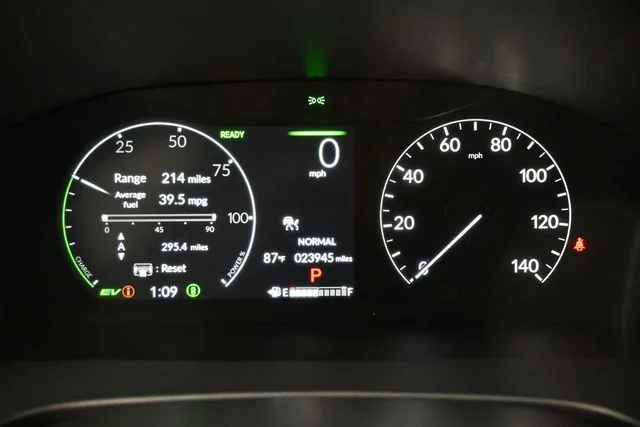 Used 2024  Honda Sport Touring image 32