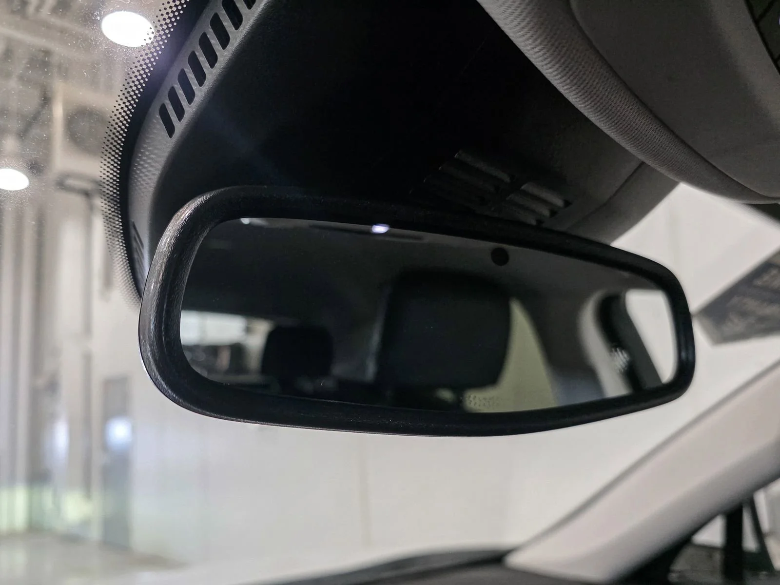 2026 Buick Envision Preferred - Photo 30