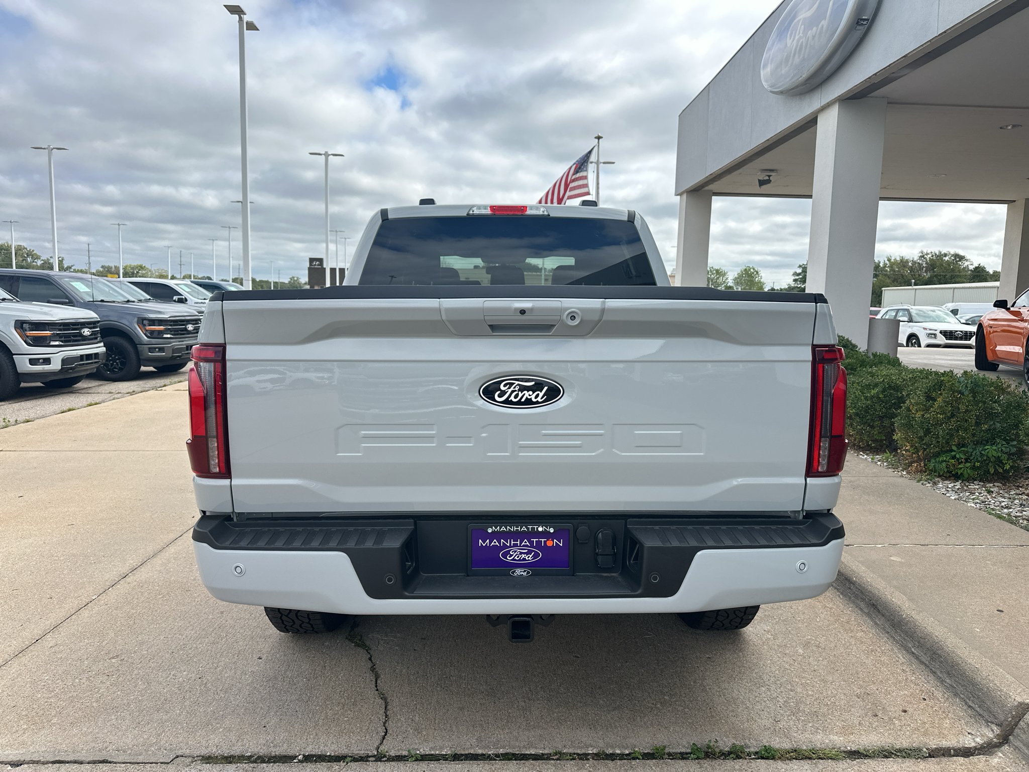 New 2026 Avalanche Ford Lariat® image 16