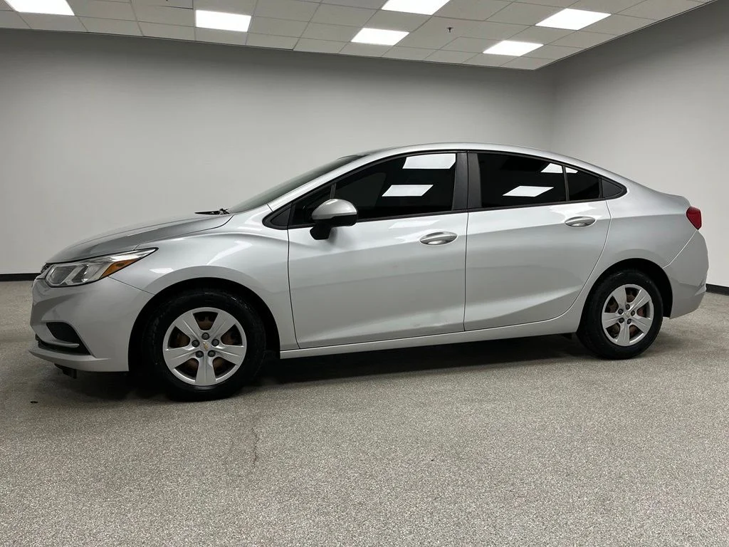 Used 2018 Silver Chevrolet LS image 6