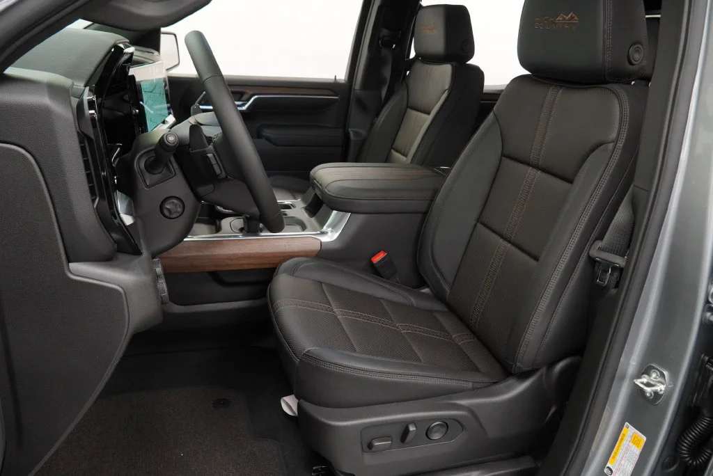 New 2026 Sterling Gray Metallic Chevrolet High Country image 7