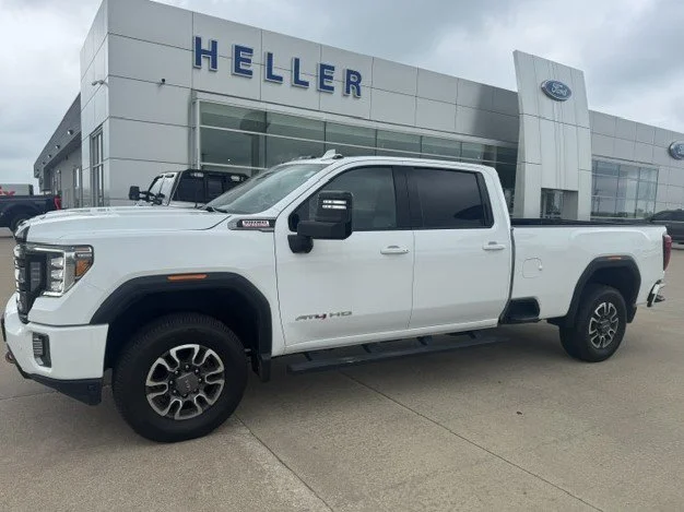 Used 2021 Summit White GMC AT4 image 3