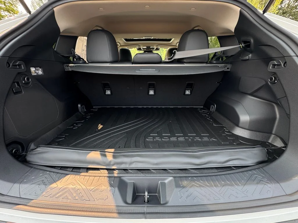 New 2026 CRYSTAL WHITE PEARL Subaru Limited Hybrid image 24