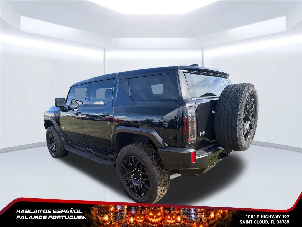 Used 2026 Void Black GMC 2X image 3