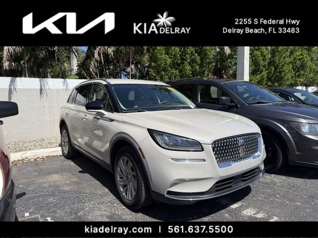 Used 2022 White Lincoln Standard image 1
