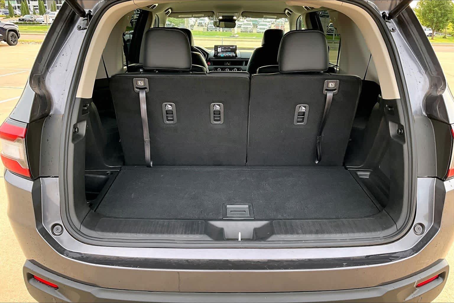Certified Used 2025 GRAY Honda EX-L image 29