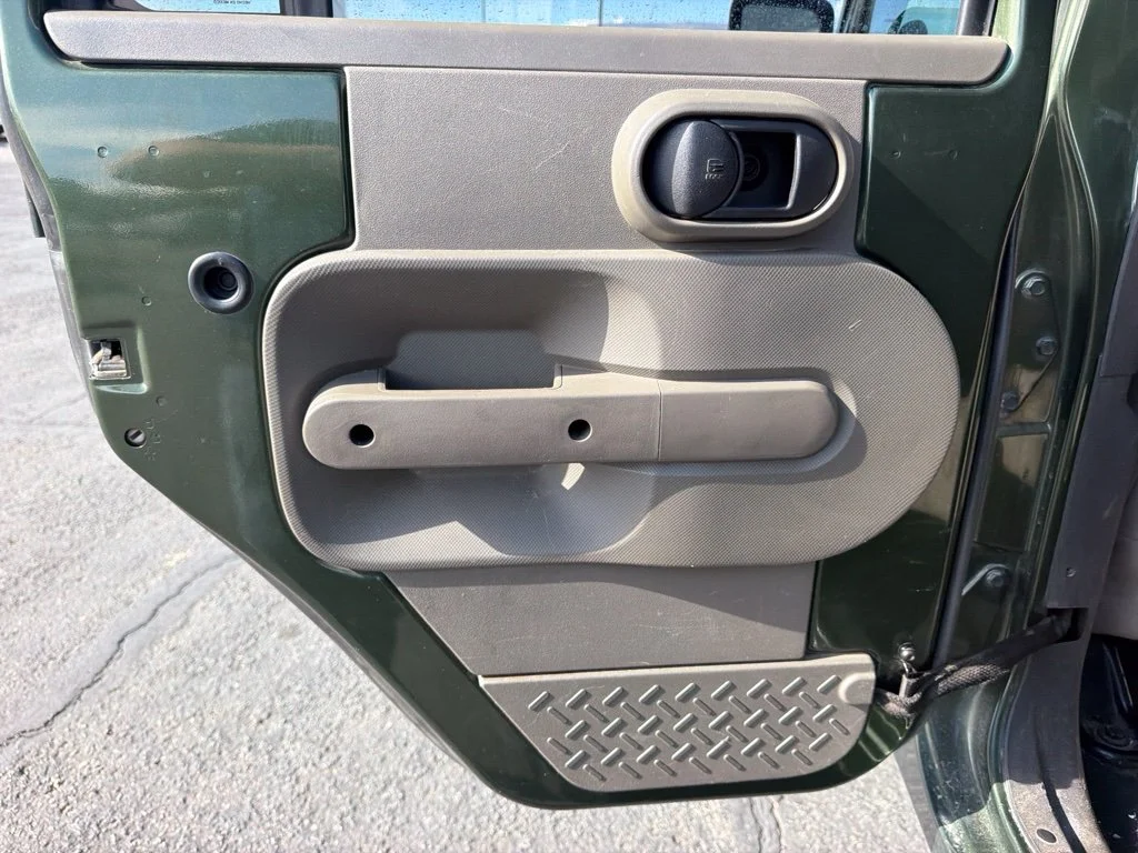 Used 2008 Jeep Green Clearcoat Metallic Jeep Unlimited Rubicon image 18