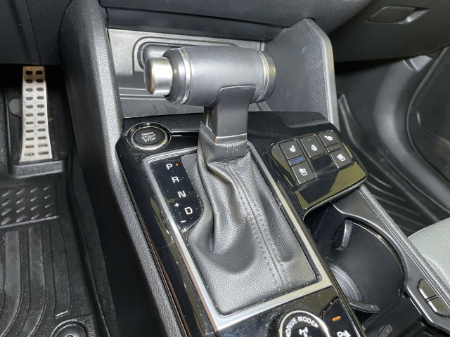 Used 2023 Green Kia X-Pro Prestige image 31
