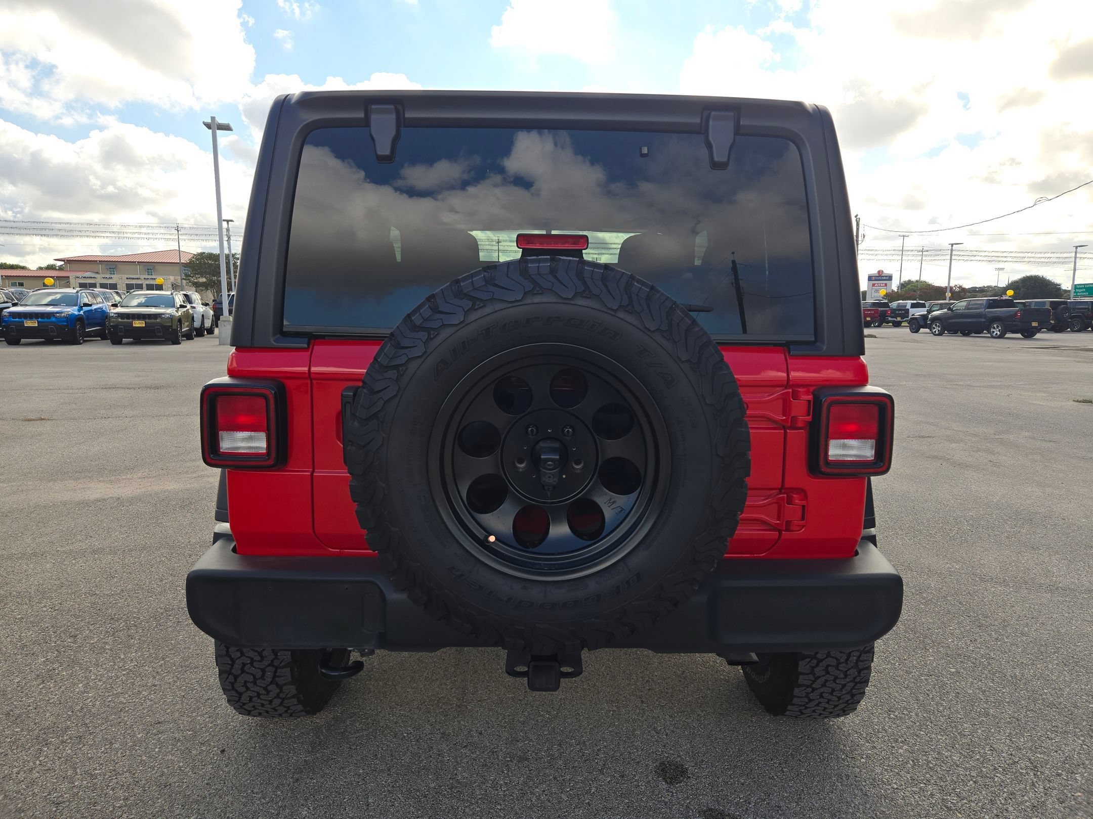 Used 2023 Firecracker Red Clearcoat Jeep Sport S image 4