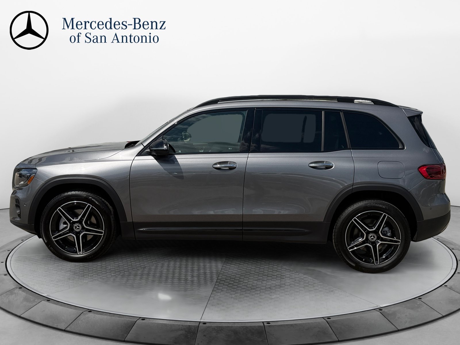 New 2026 Mountain Grey Metallic Mercedes-Benz GLB 250 image 29