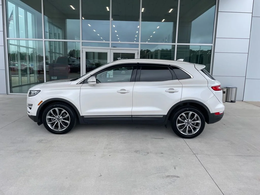 Used 2019 Lincoln MKC Select with VIN 5LMCJ2C98KUL18968 for sale in New Bern, NC