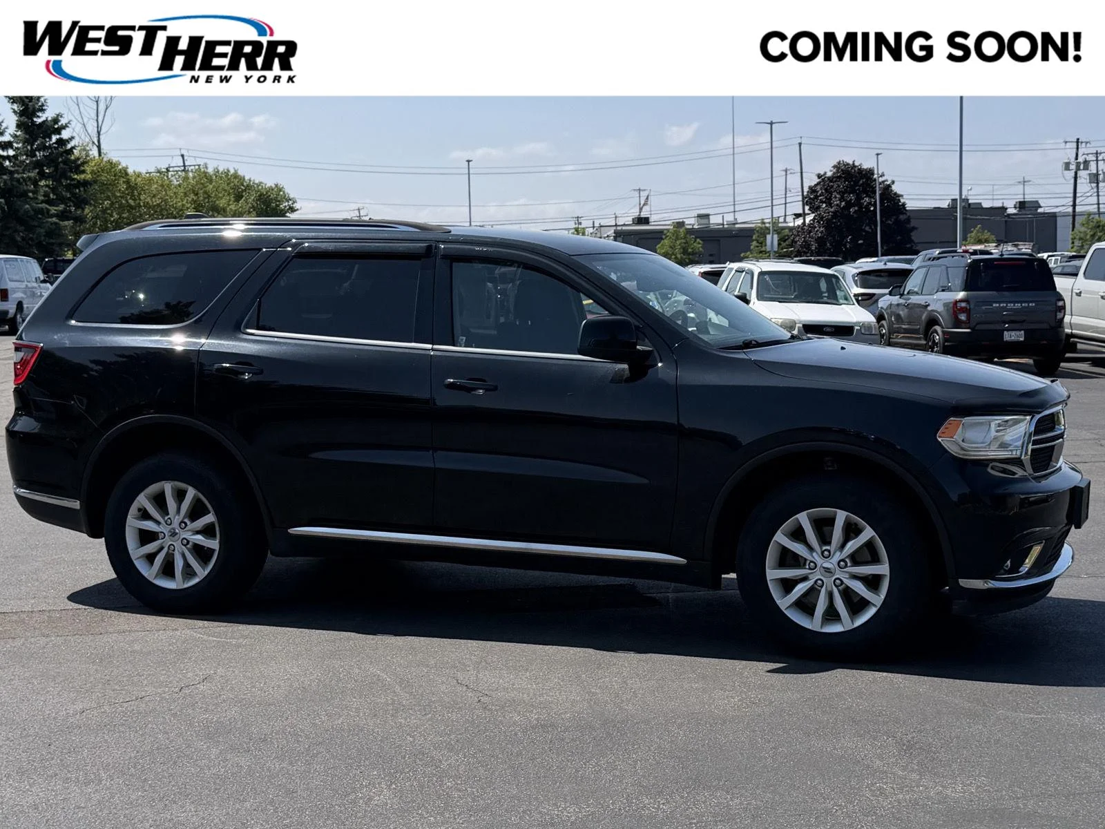Used 2020 DB Black Clearcoat Dodge SXT Plus image 1