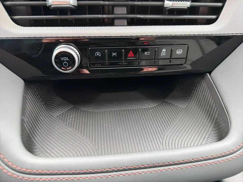 New 2026 Carbonized Gray Metallic Ford Active image 21