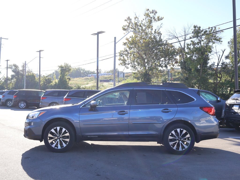 Used 2017 Blue Subaru 2.5i image 4