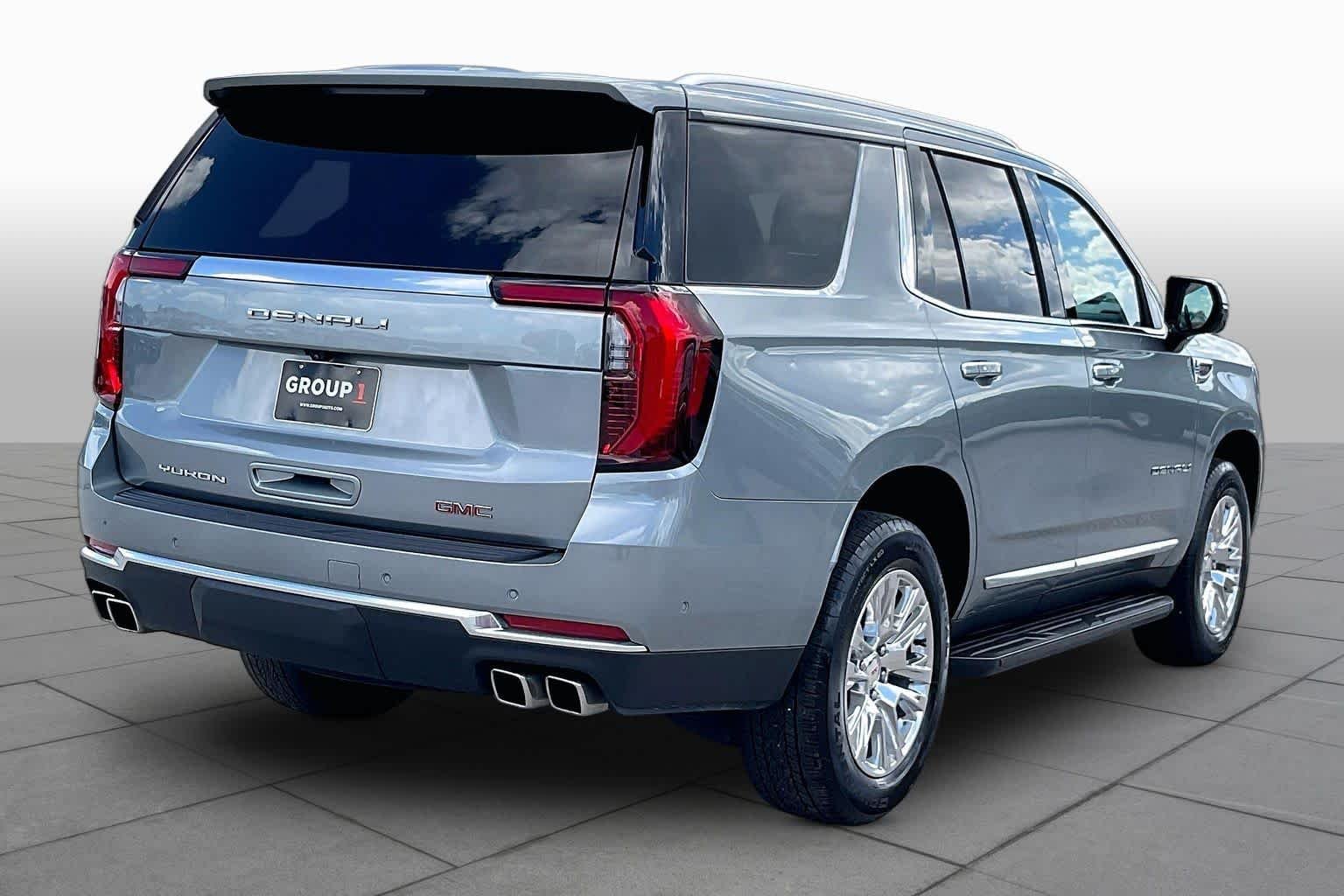 Used 2025 Sterling Metallic GMC Denali image 13