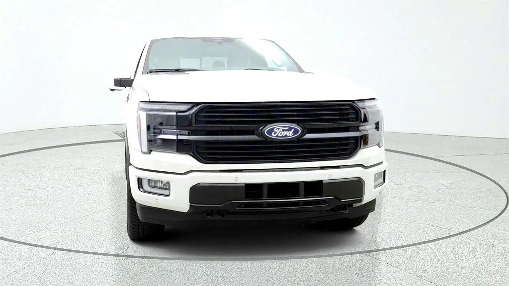 Used 2026 Star White Metallic Tri-Coat Ford Platinum 4WD SuperCrew 5.5