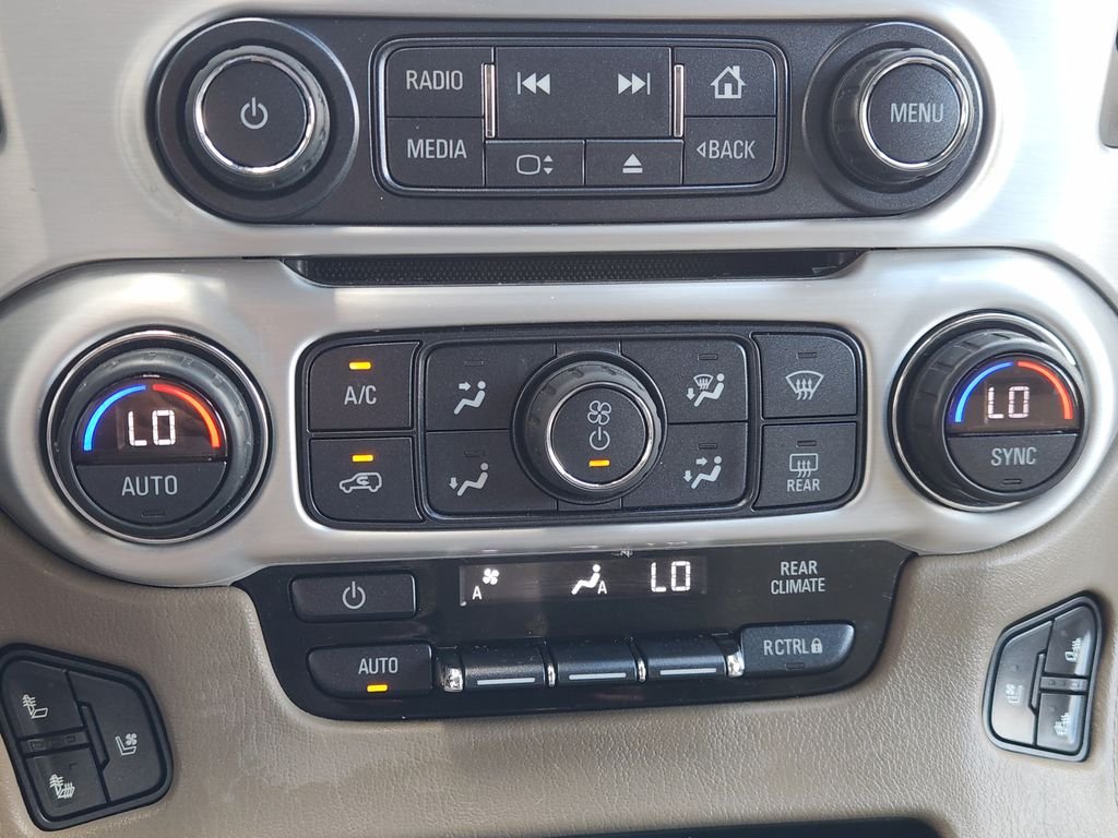 Used 2019 Pepperdust Metallic GMC SLT image 19