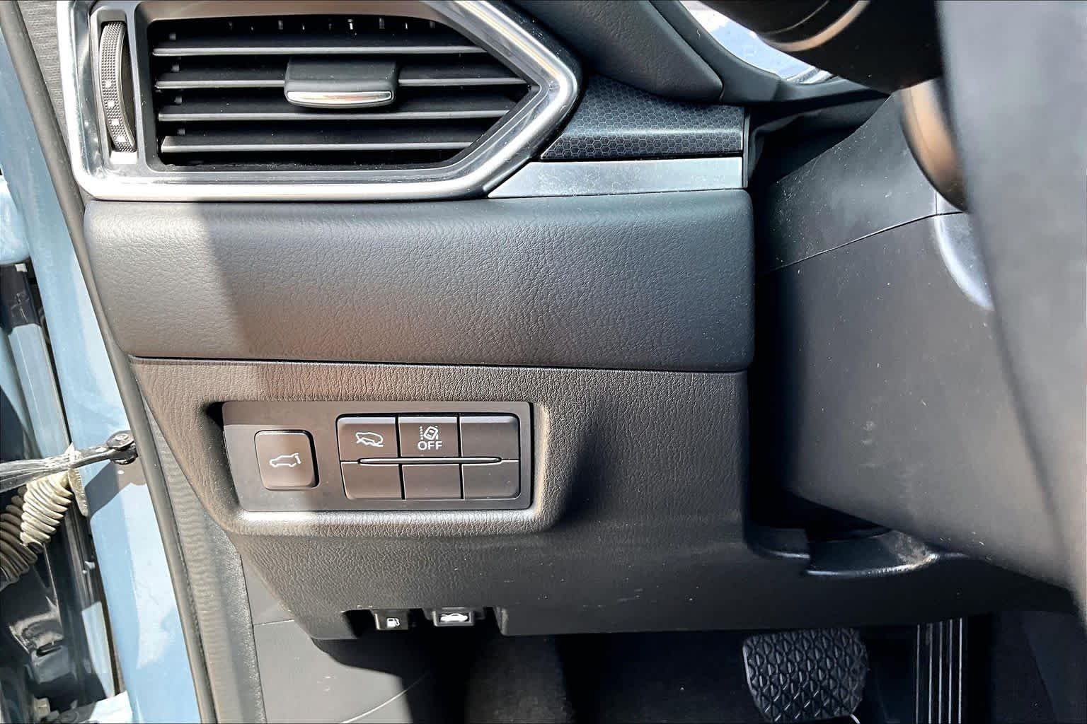 Used 2021 Polymetal Gray Mazda Carbon Edition image 33