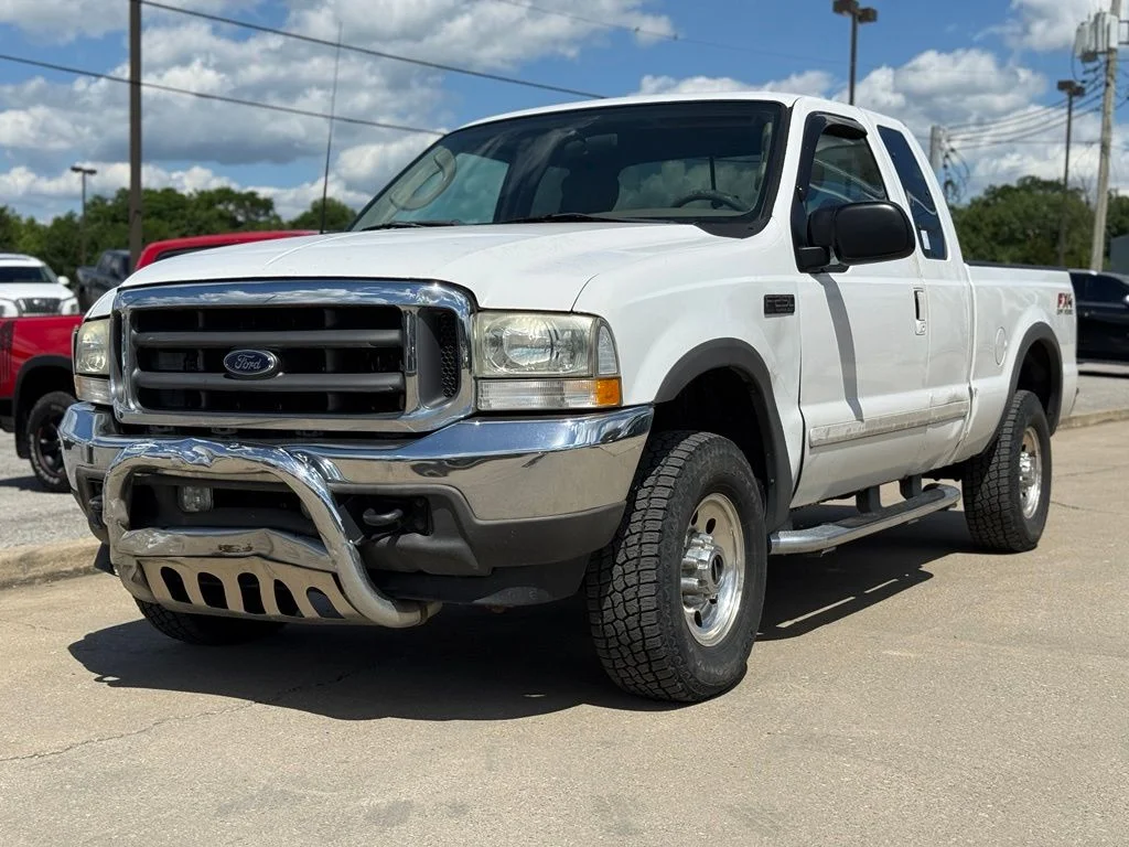 Used 2003 Ford F-250 Super Duty Lariat with VIN 1FTNX21L03EB20667 for sale in Crestwood, KY
