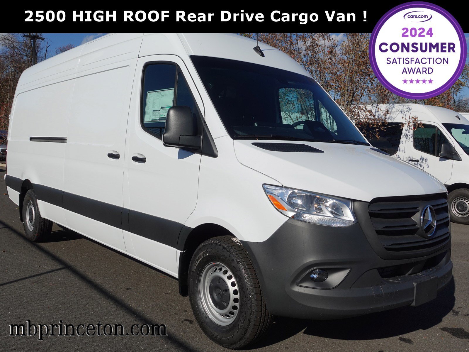 Used 2025 Arctic White Mercedes-Benz 2500 High Roof I4 Diesel HO 170 RWD image 1