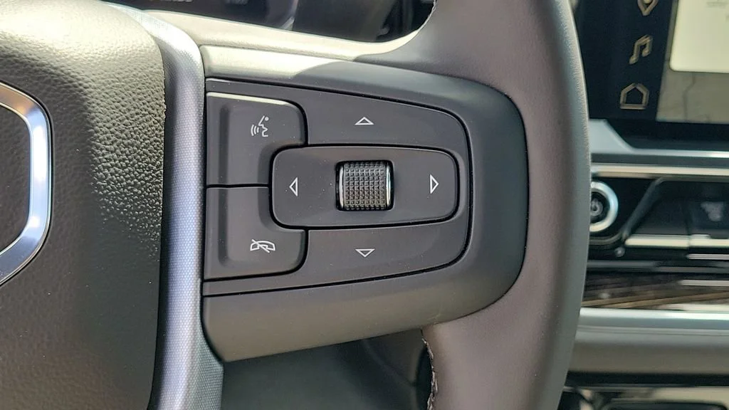 New 2026 Summit White GMC SLE image 25