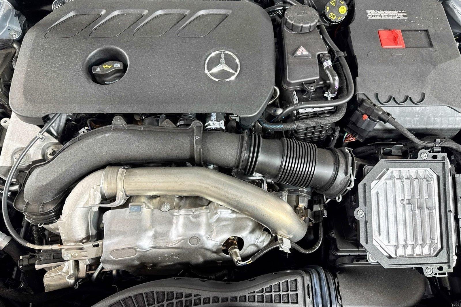 New 2026 Cirrus Silver Metallic Mercedes-Benz GLB 250 image 28