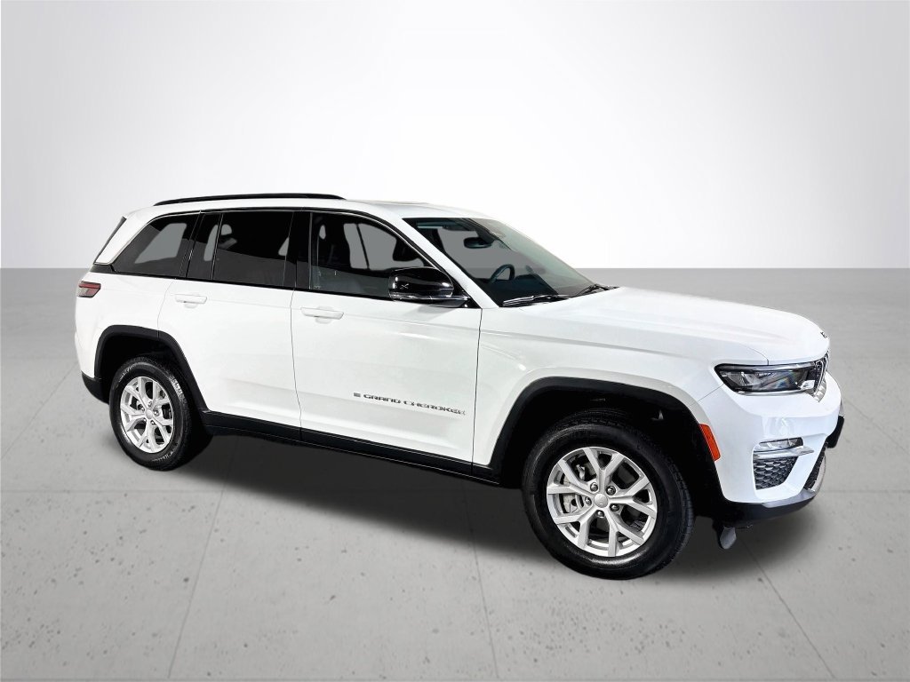 Certified Used 2023 White Jeep Limited image 5