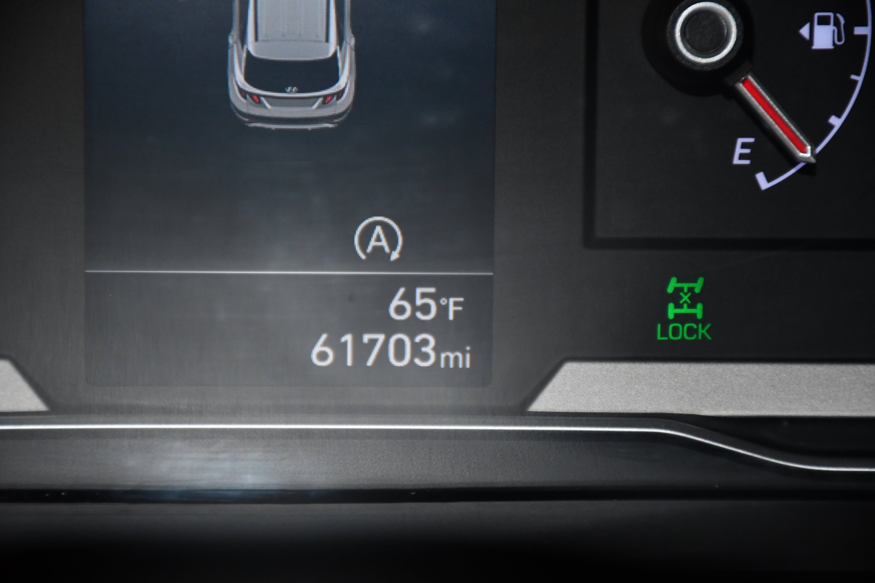 Used 2024 Dark Gray Metallic Hyundai SEL image 17