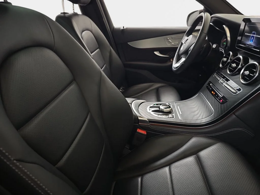 Used 2019 Black Mercedes-Benz GLC 300 image 10