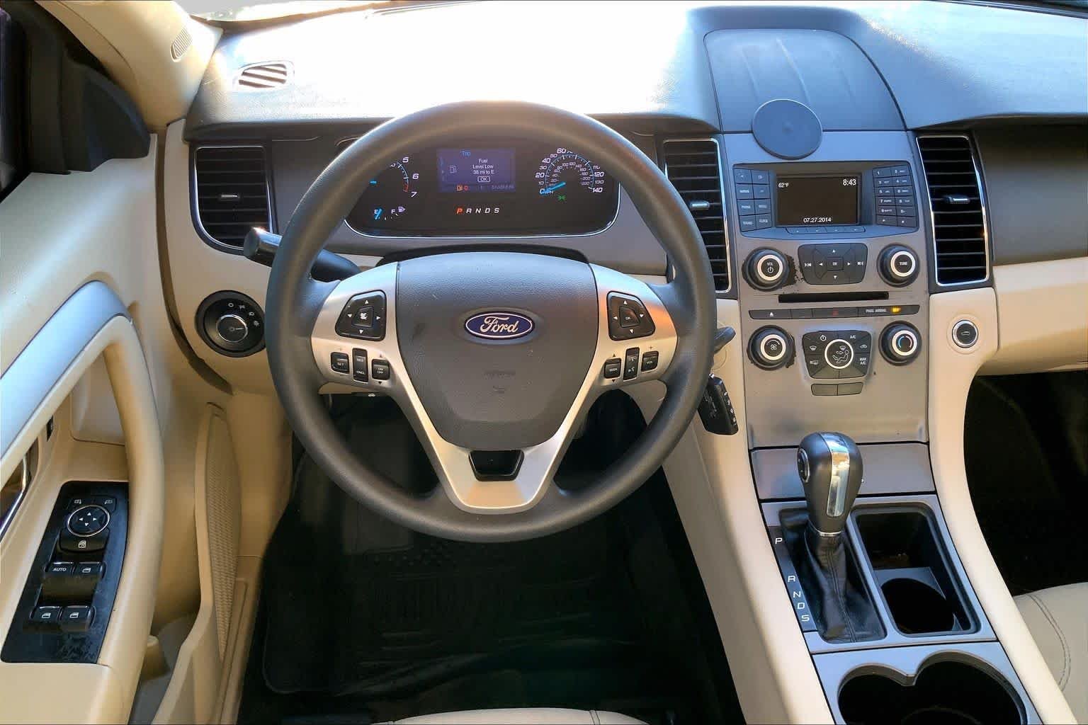 Used 2017 Oxford White Ford SE image 6