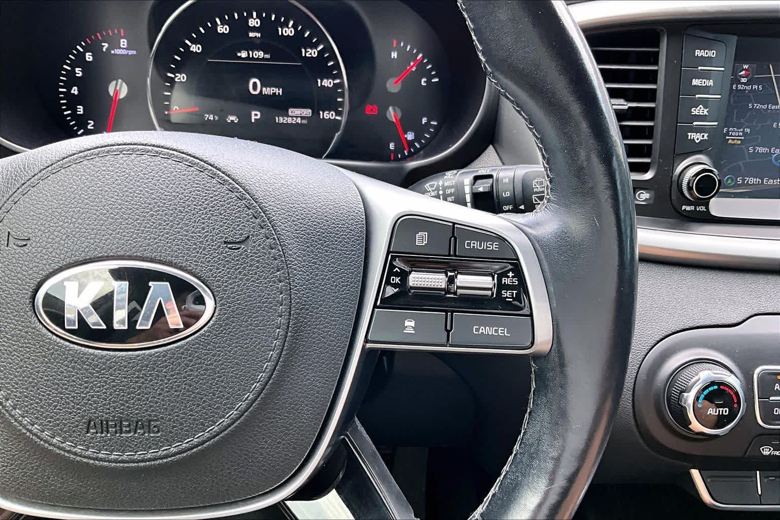 Used 2019 Sangria Kia EX V6 image 25