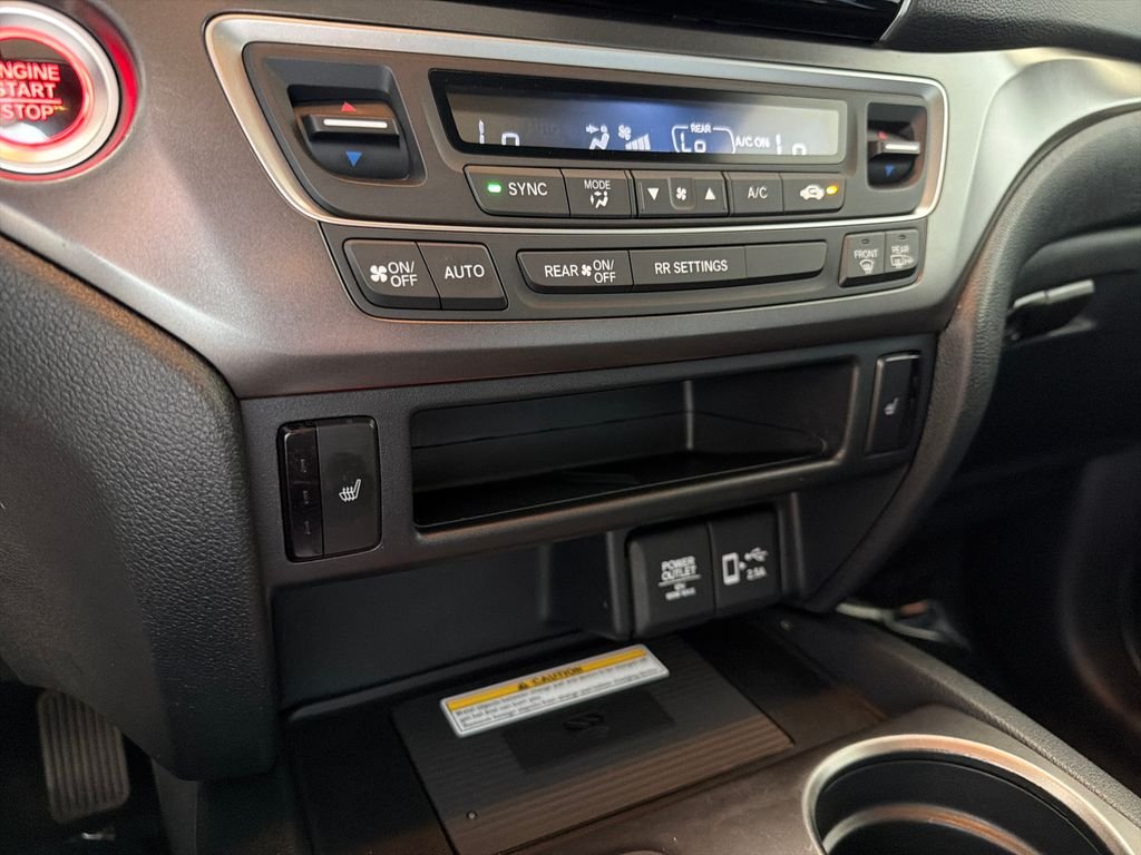 Used 2023  Honda EX-L image 21