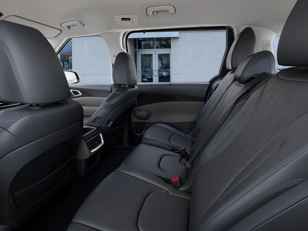 New 2027 Snow White Pearl Kia EX image 18